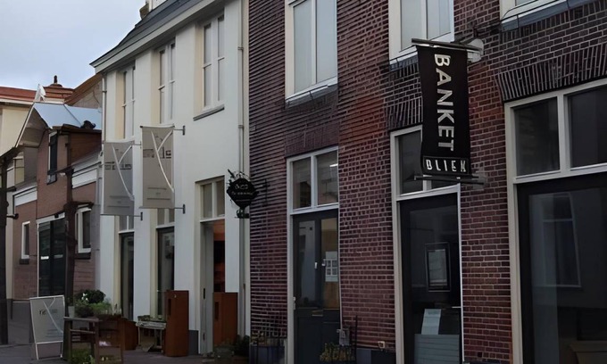 Domburg Bed & Breakfast | Cozy 4-Star Bed and Breakfast with Kitchen for Two Guests