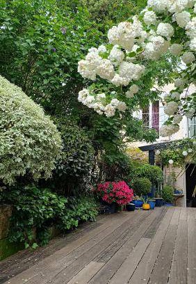 Pons Bed & Breakfast | Spacious 7-Bedroom B&B with Pool for Up to 21 Guests