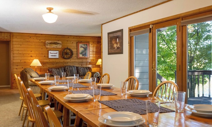 Walker Resort | Idyllic Retreat: 4 BRM Home for 10-16 on Leech Lake