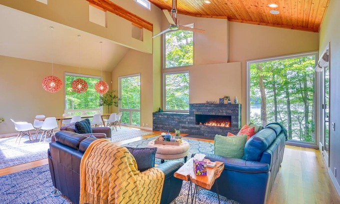 Roxboro House | Spacious 6-Bedroom Retreat for Families and Pets