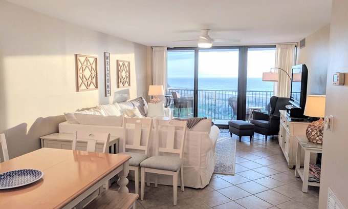 Bethany Beach Condo | Oceanfront 2BD/2BA Condo at Sea Colony - Rated 10/10!