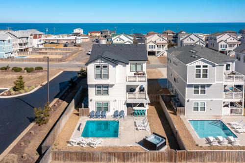 Kitty Hawk House | Beachside Retreat: Steps from Sand with Pool & Spa