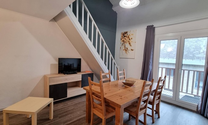 Pas de la Casa Apartment | Cozy Flat with Balcony, Steps from Slopes & Pet Friendly