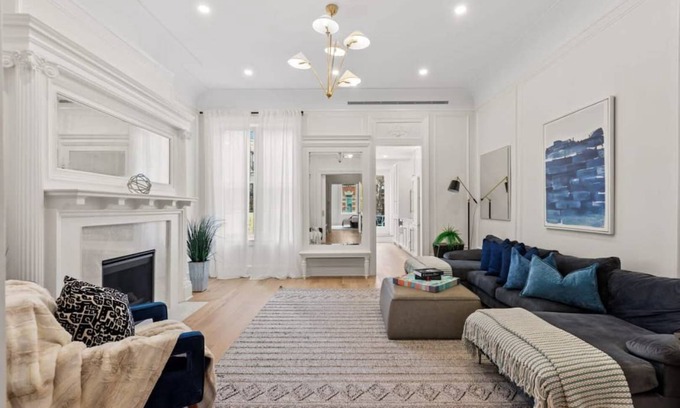 Upper Manhattan Villa | Spacious Villa with 7 Bedrooms for Family Gatherings