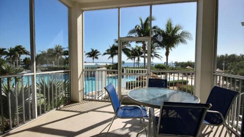 Rock Harbor Apartment | Oceanfront Retreat at 411 Mariners Club with Pool & Hot Tub