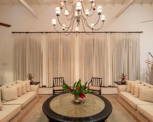 Fort Galle Hotel | Experience 42 Lighthouse Street: Oceanfront Bliss Awaits