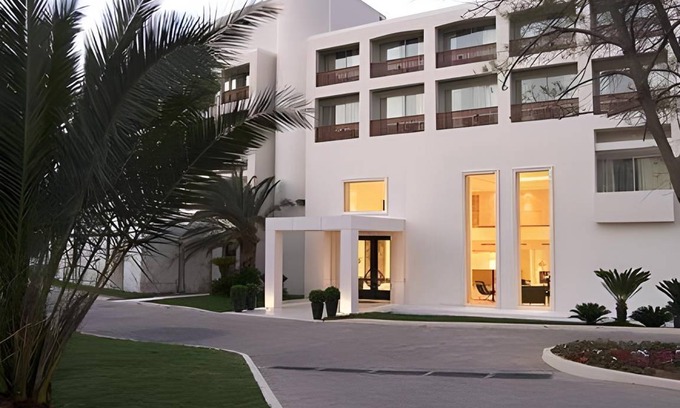 Anavyssos Resort | Idyllic 40 m² Resort with Pool and Ocean View