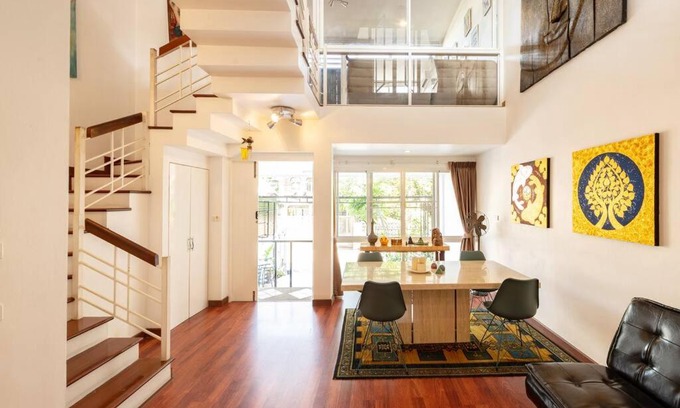 Suan Luang House | Convenient 420 House for Up to 10 Guests in Bangkok