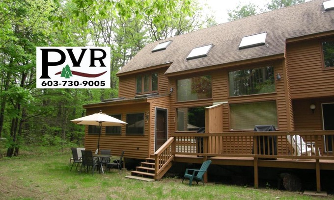 Intervale House | Family-Friendly Retreat at 43 Fox Run with Pool Access