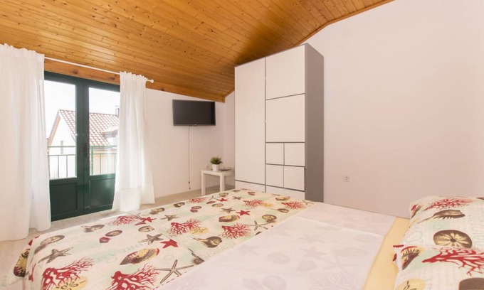 Vodice Apartment | Spacious 2-Bedroom Apartment for Up to 4 Guests