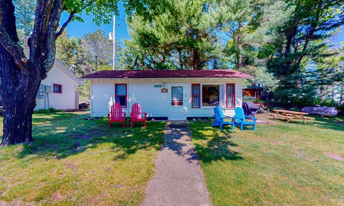 Phelps Cabin | Cozy 44m² Cabin with Kitchen for Family Getaways