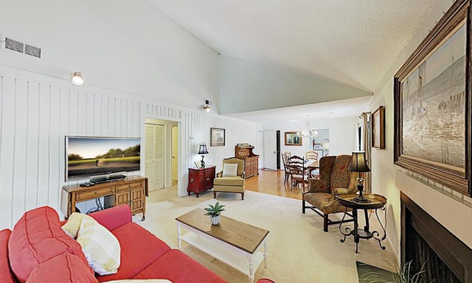 West Beach House | Family-Friendly Retreat at 442 Oceanwoods - Rated 9.2/10
