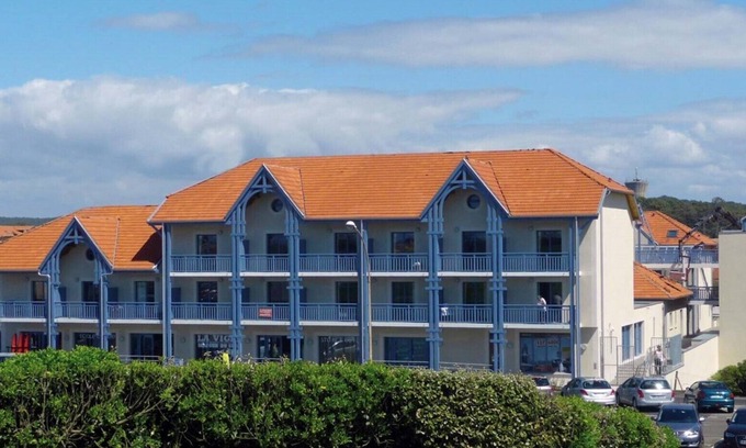 Biscarrosse Plage Apartment | Guest Rated: 10/10 Duplex Apartment with Ocean View