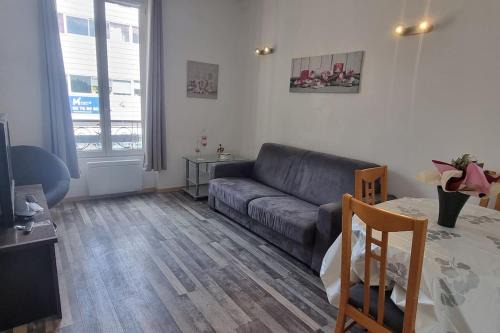 Corbeil-Essonnes Apartment | Ideal 45 m² Stay in the Heart of the City - Pet Friendly