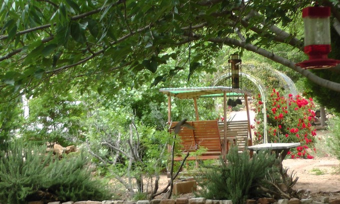 Leeds House | 45 Minutes to Zion National Park! Private Guest Room #2, SHARED living areas.