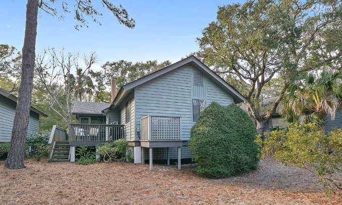 West Beach House | Pet-Friendly 452 Oceanwoods Cottage - Rated 8.5/10 by Guests