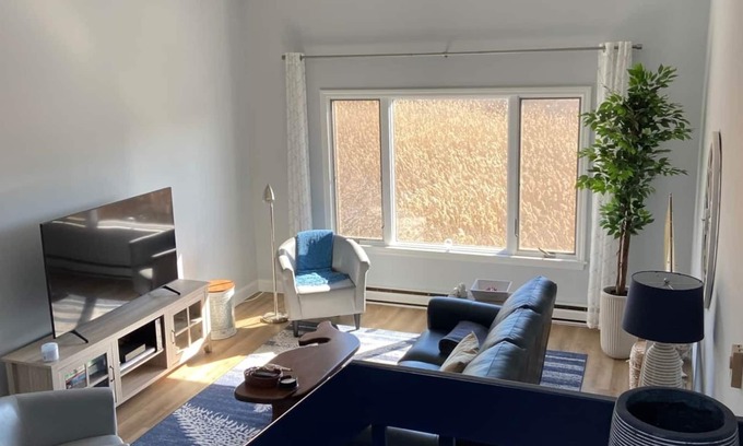 Hyannis House | Experience Oceanfront Bliss at 46 by the Sea - Top Rated