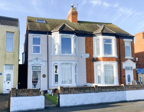 Withernsea Apartment | Family-Friendly Getaway at 46 The Promenade