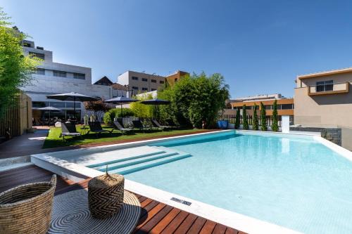 Felgueiras Hotel | Oceanfront 4615 Hotel: Guest Rated 9/10 with Pool & Restaurant