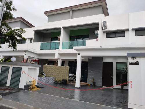 Pangkor Island House | Discover Villa Riadah Alam Impian: Family-Friendly Retreat