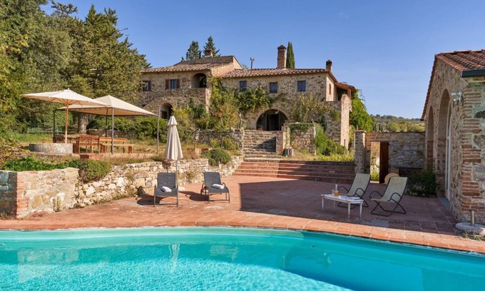 Castellina in Chianti Villa | 480 m² Villa ∙ 6 bedrooms ∙ 12 guests