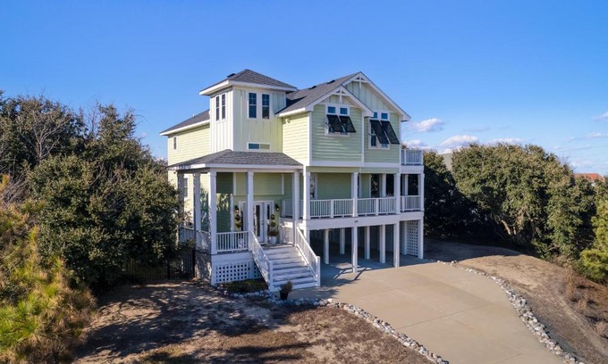 Kitty Hawk House | Family-Friendly Getaway at Leisure Lee by Resort Realty