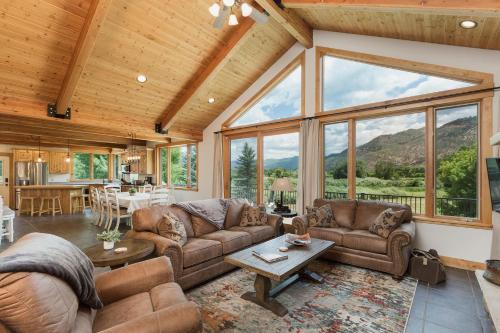 Durango House | Family-Friendly Retreat at 4920 County Rd 203