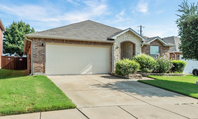 Frisco House | Perfect Getaway: 4BD Home Near PGA & Child-Friendly Amenities