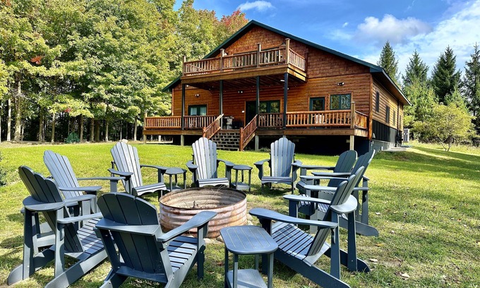 Central Lake House | Scenic Cabin Retreat with Sunset Views and Hiking Trails