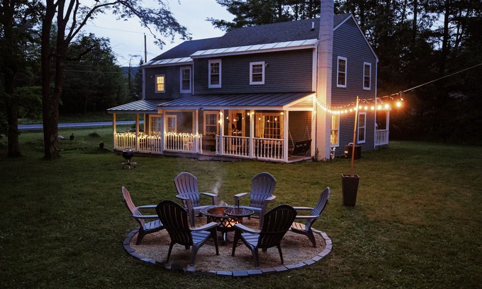 Weston Cottage | Family-Friendly 4-Bedroom Cottage with Cozy Fireplace