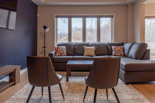 Niagara Falls House | 4bed25 Bathbrand Newniagara Fallssleeps12