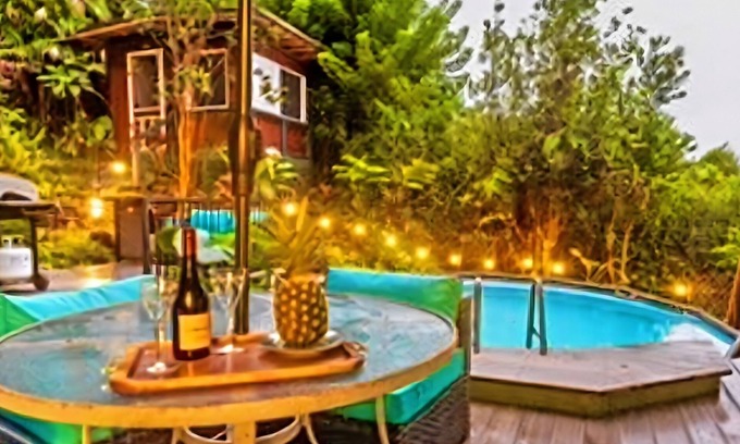 Holualoa Villa | Experience Hawaii: Beachside Oasis with Pool & Ocean Views