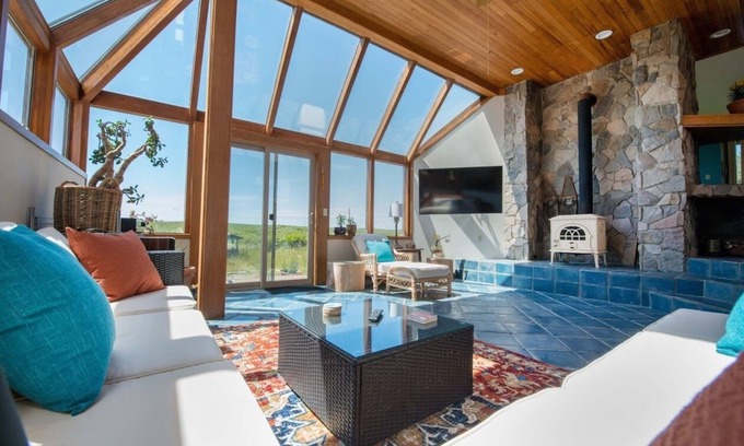 Warrenton House | Family-Friendly Oceanfront Retreat with Game Room & Hot Tub
