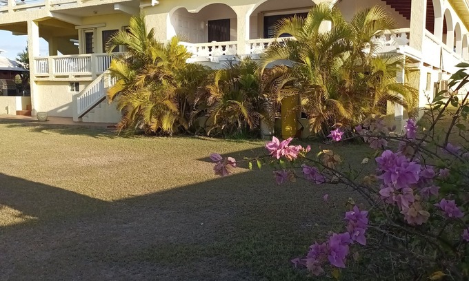 Hannah's Rest Villa | Beachside Oasis: 4BR AC Home with Pool and Ocean View