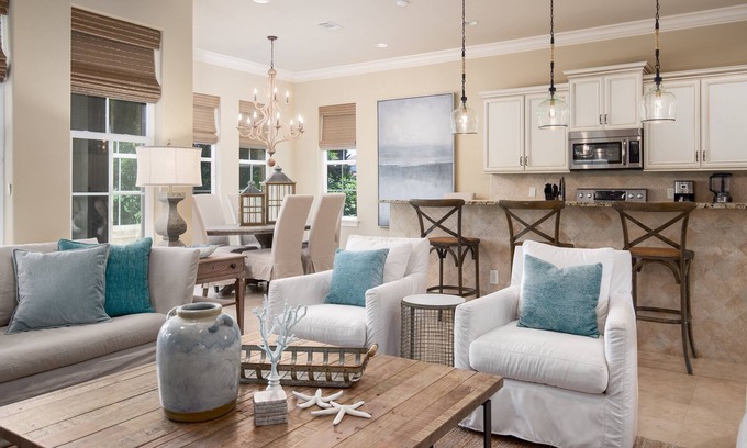 Villa Lago House | Beach House with Designer Decor & 2 Golf Carts, Near Pool