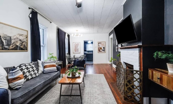 Freetown - Port Rico House | Serene Southern Comfort Haven with Family-Friendly Amenities