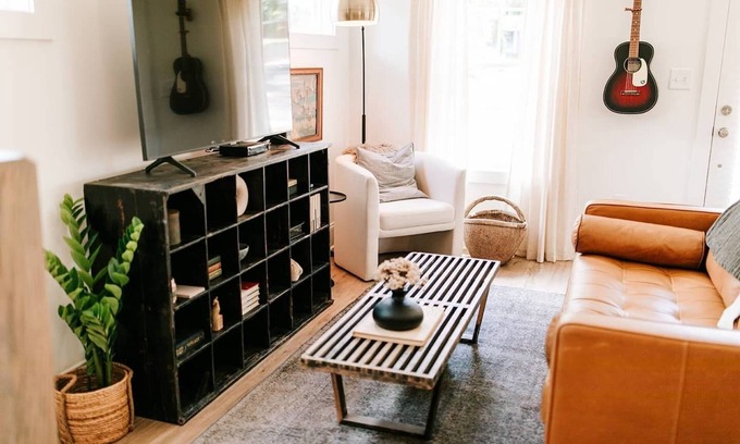 Athens House | Impressive Game Day 4BR Home Near Sanford & UGA, Rated 10/10