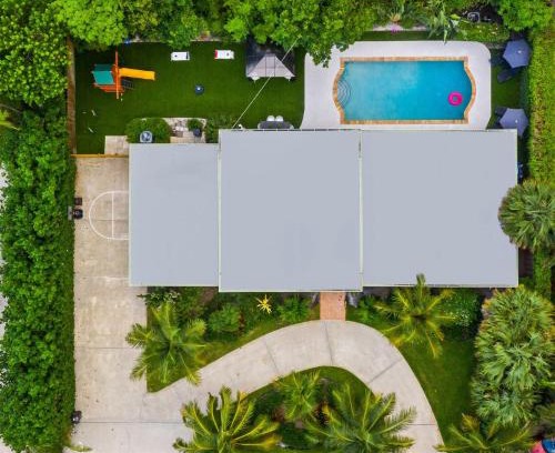 Palm Beach - West Palm Beach House | Exceptional 4BR Intracoastal Retreat with Pool & Games
