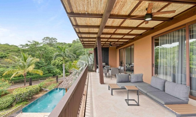 El Ocotal Condo | Elevate Your Stay at 4 Bed Condo in Ocotal - Rated 10/10!