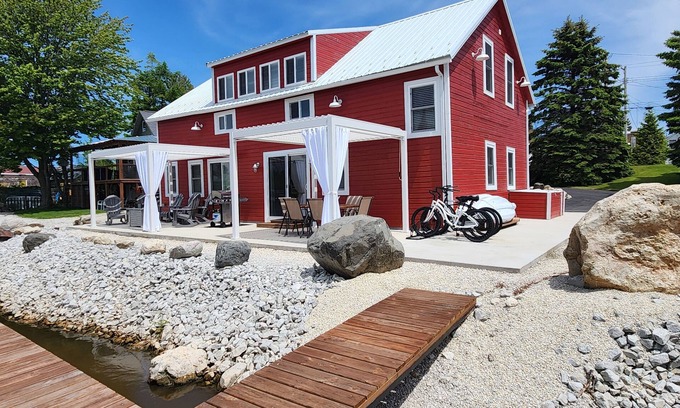 Two Rivers House | Scenic Waterfront Retreat: Ideal for Fishing and Beach Fun