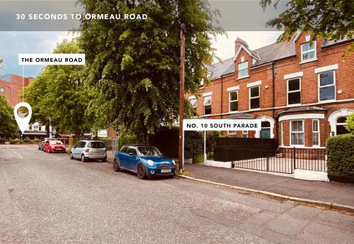 Ormeau House | Inviting 4BR Home Steps from City with Free Parking