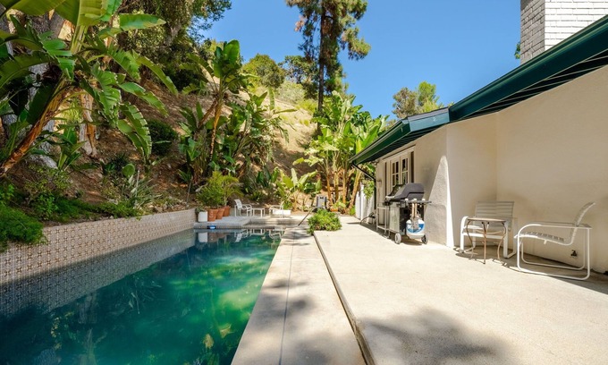 Lake Hollywood Estates House | Family-Friendly 4BR Oasis with Heated Pool and Game Room