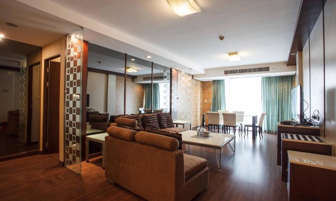 Khlong Toei Nuea Apartment | Ideal Family Retreat in Downtown Bangkok Near BTS & MRT
