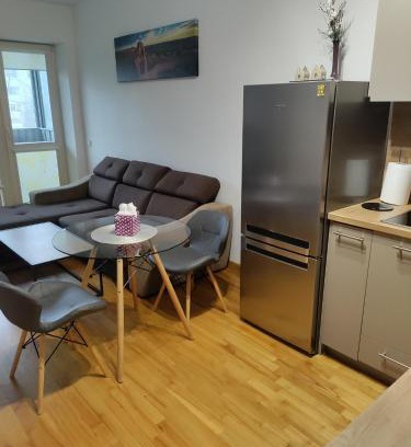 Klaipeda Apartment | Cozy 4P Apartment Near PC Molas – Pet and Child Friendly