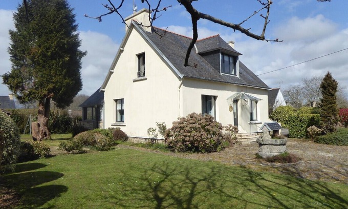 Concarneau House | Stunning 4P Maison de Vacances with Beautiful Garden
