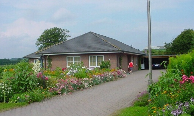 Groß Vollstedt Apartment | 4-Star Getaway in Schleswig-Holstein with Spa & Pool