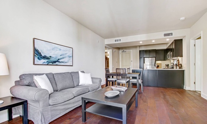Pacific - Edison Apartment | Relaxing 2-Bedroom Suite with Private Patio Overlooking Garden