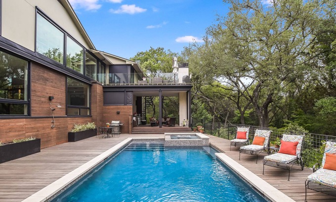 West Lake Hills House | Guest Rated 10/10: Relaxing Retreat with Pool & Spa