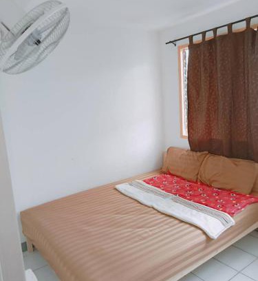 Suan Luang Bed & Breakfast | Cozy 5BB Guest House with Breakfast and Kitchen Amenities