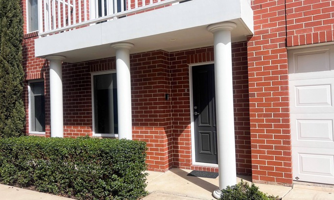 Wagga Wagga House | 5/14 Day Street Residence